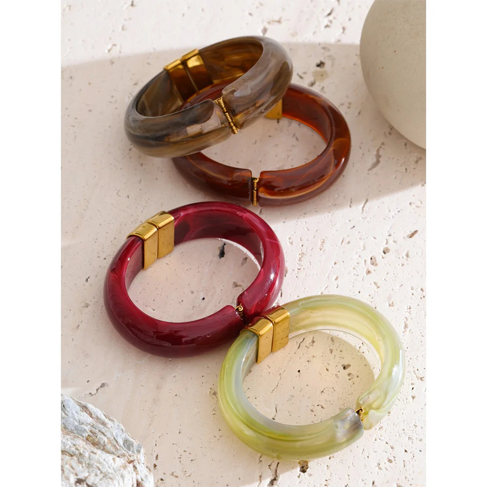 Marble Hinge Bangle dark red and wasabi