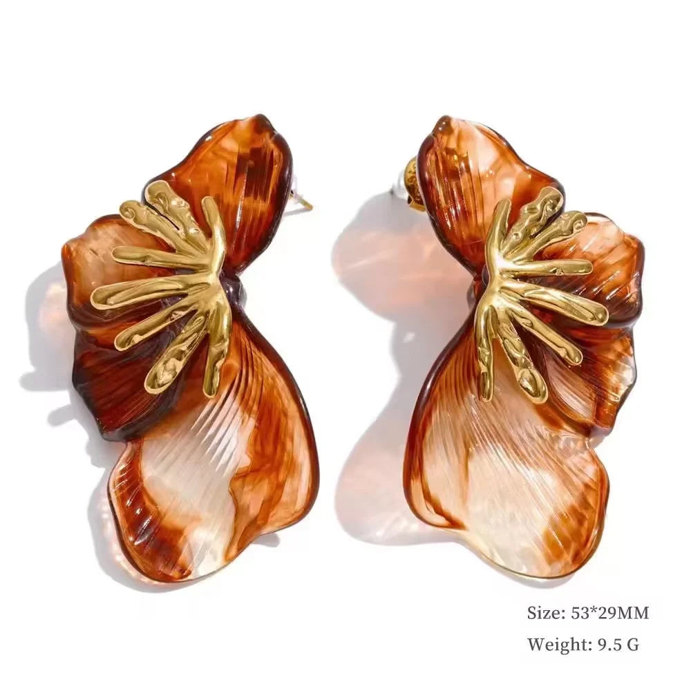 Tiger Lily Earrings in Amber