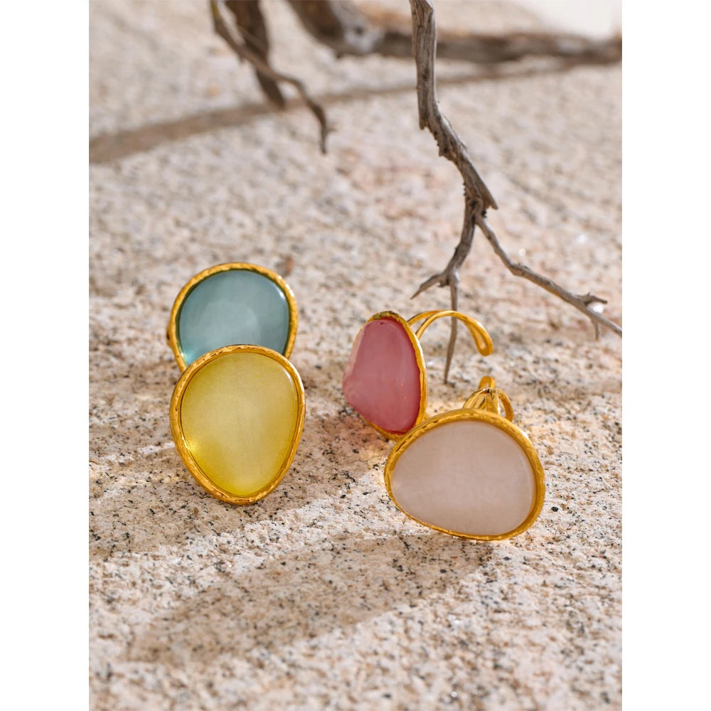 Sorbet Rings on stone