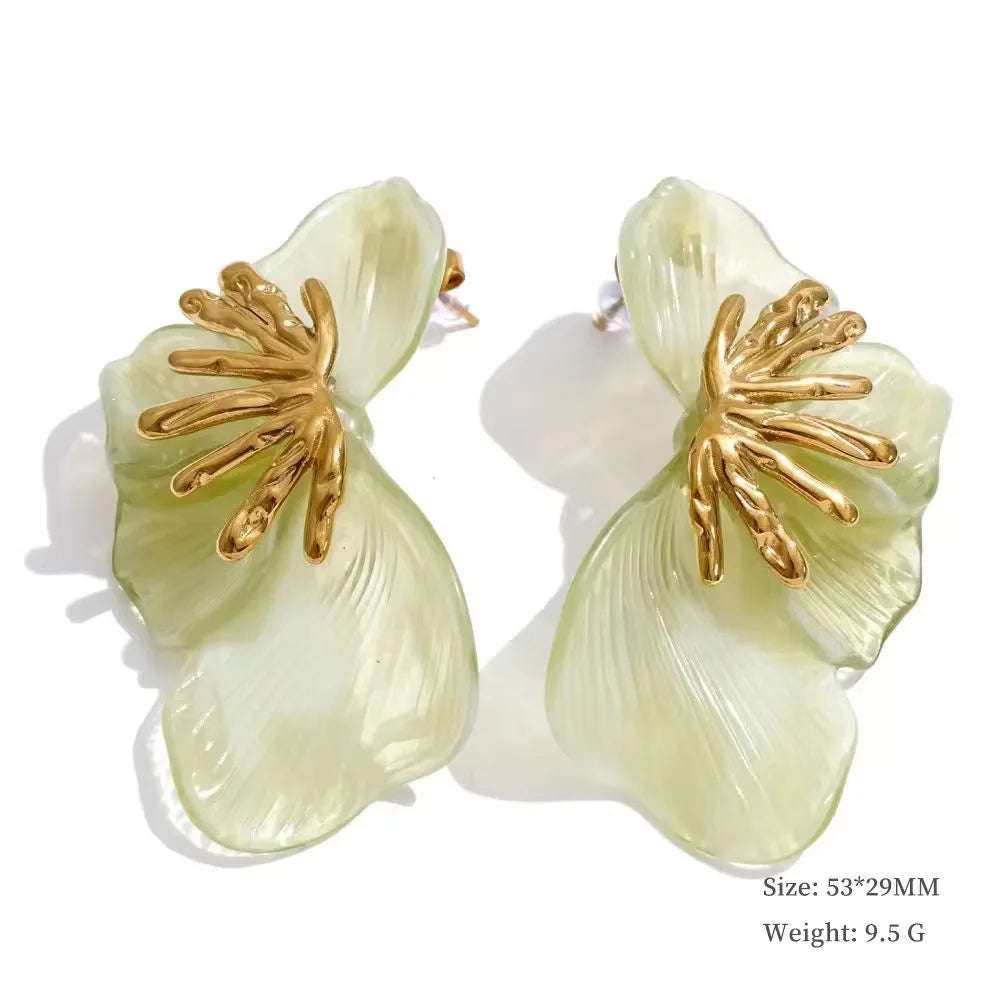 Tiger Lily Earrings in Green