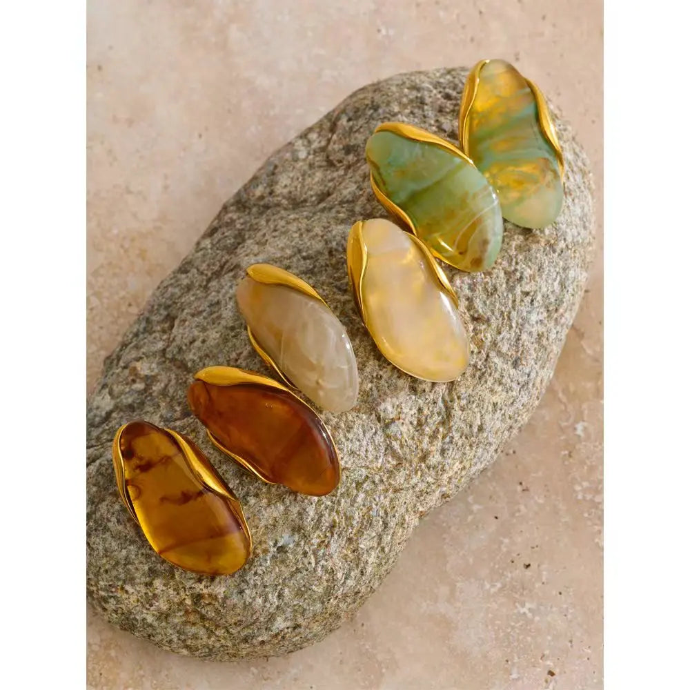 Pebble Studs beige