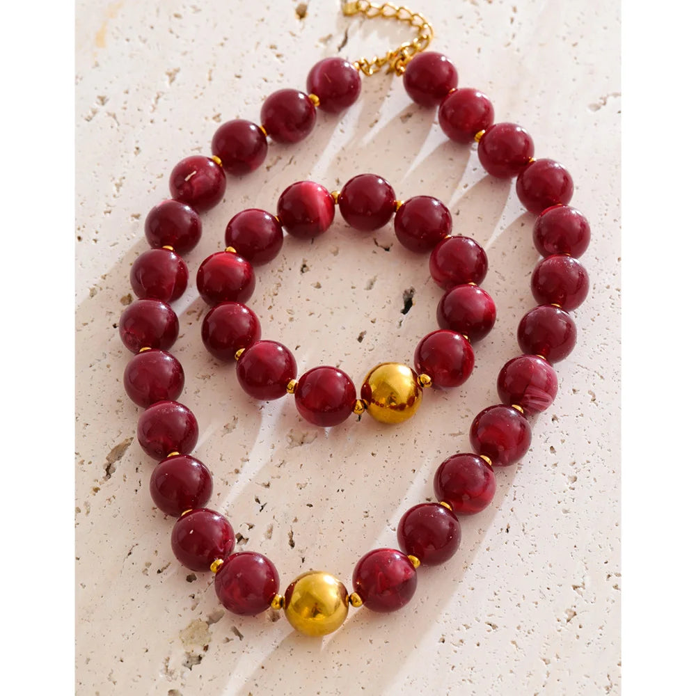 Bonbon bead necklace and bracelet in dark red