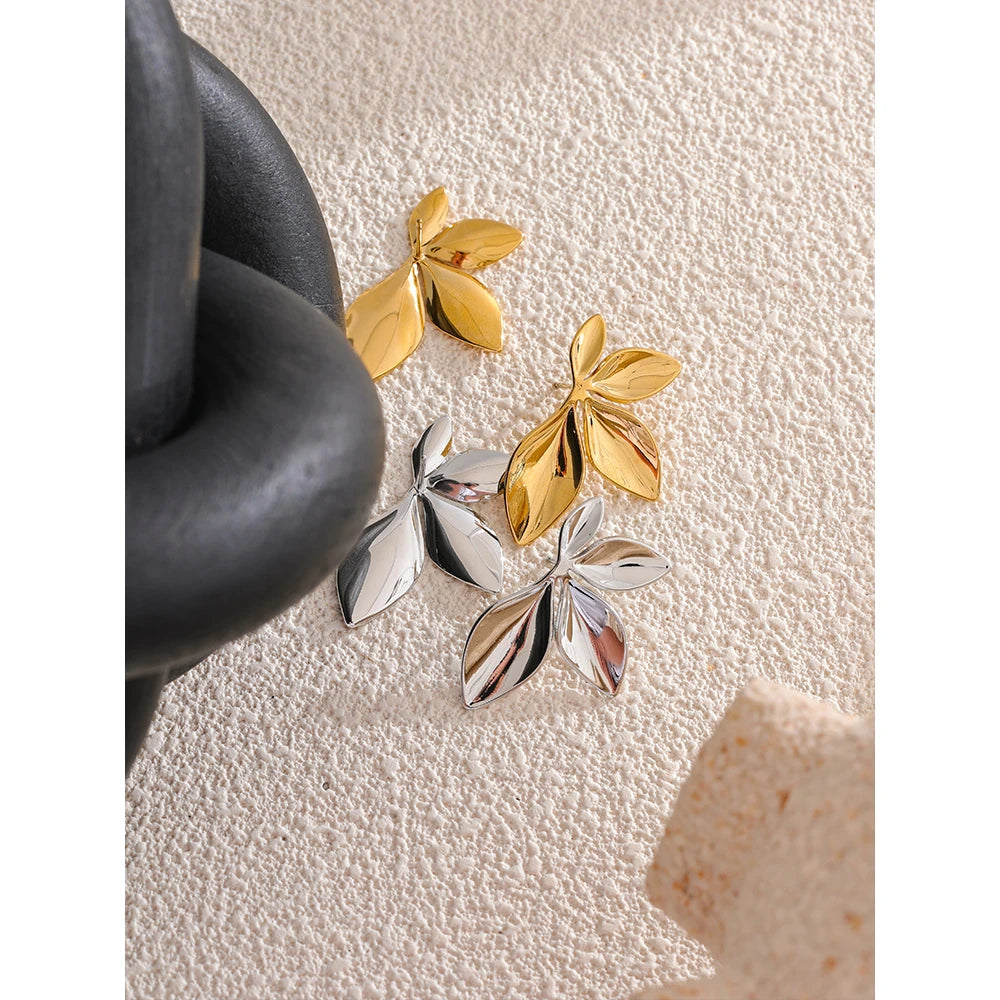 Aretes Sculpted Leaf