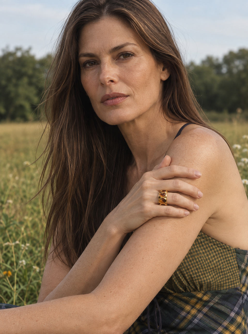 Pebble Ring in amber worn — Casa Edoarda